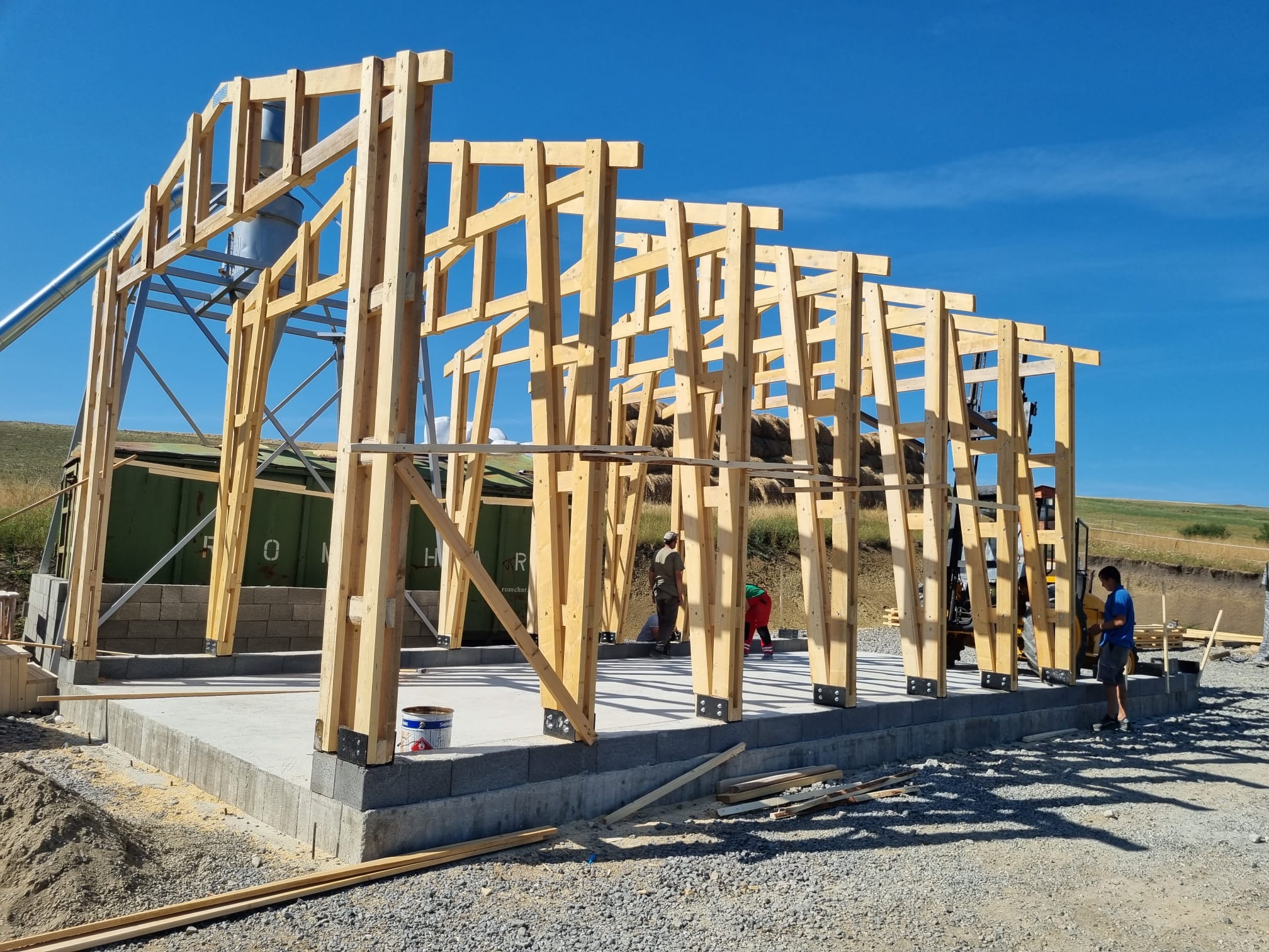 Hală / depozit – clădire industrială din lemn